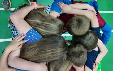 children learning netball